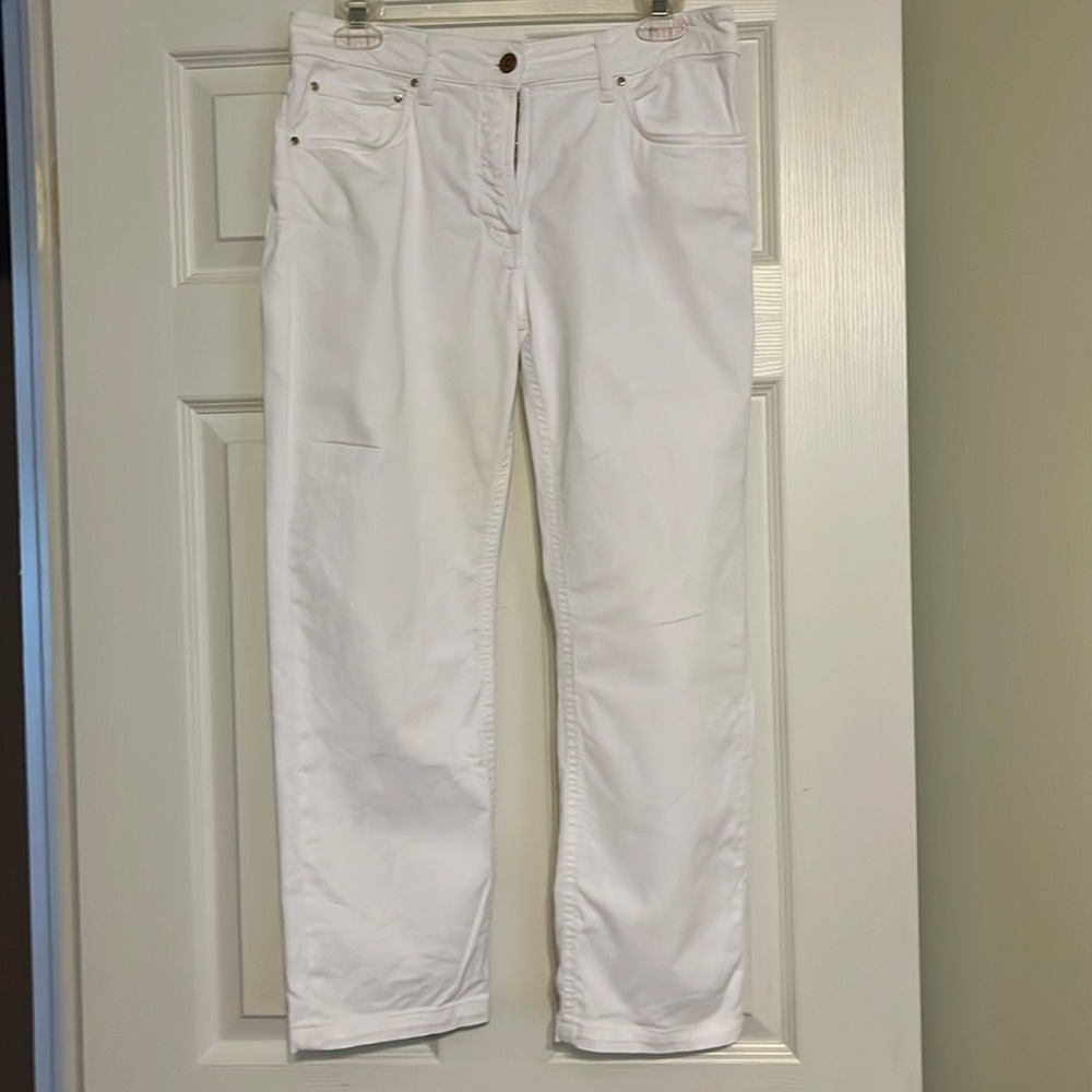 White denim ladies jeans. European size 46. Fit more like a size 10 in US size